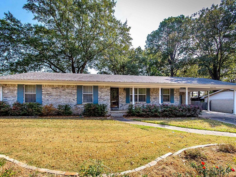 1st image of 1414 Woodland Dr