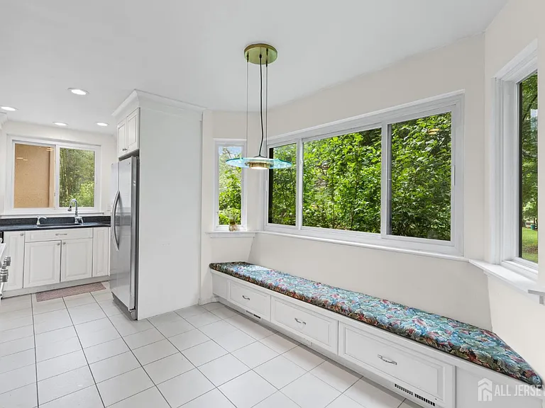 130 Sayre Dr #130 — Photo 14