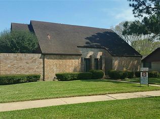 2425 Cork Cir, Pearland, TX 77581