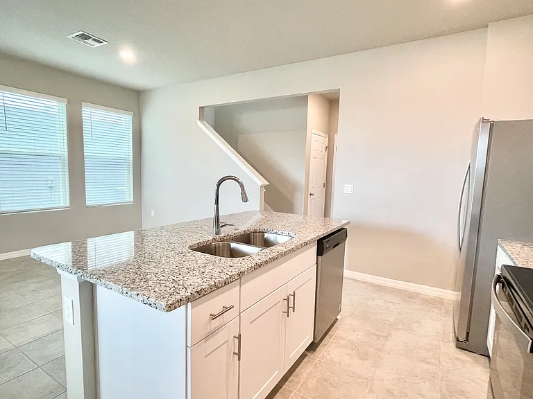 332 S Zuni Rd — Photo 9