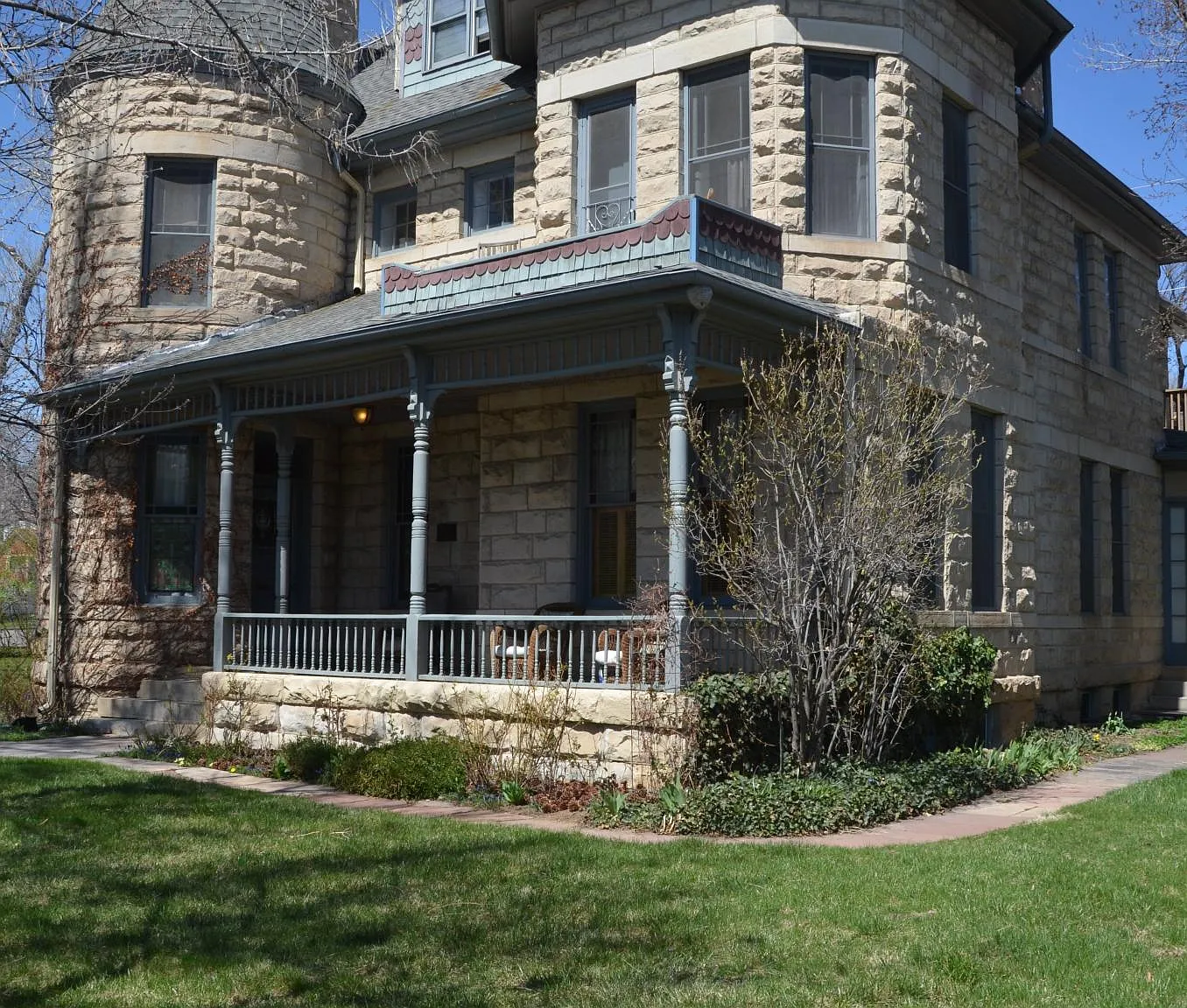 2 bed, 974 sqft, $2,575 — Photo 1