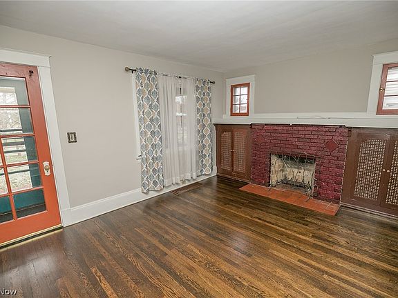 5th image of 17626 Indianola Ave
