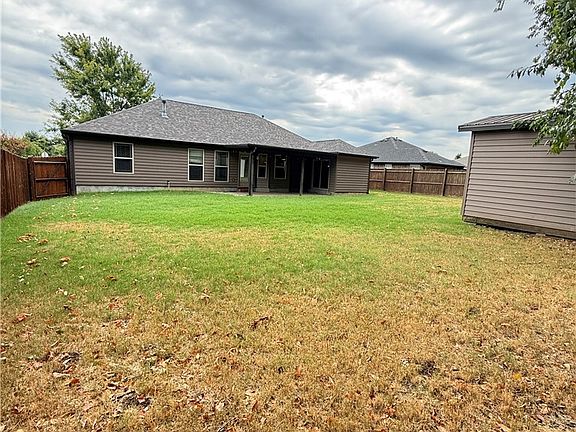 5th image of 1818 Candy Apple St