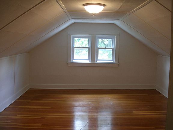4th image of 1186 S Country Club Dr