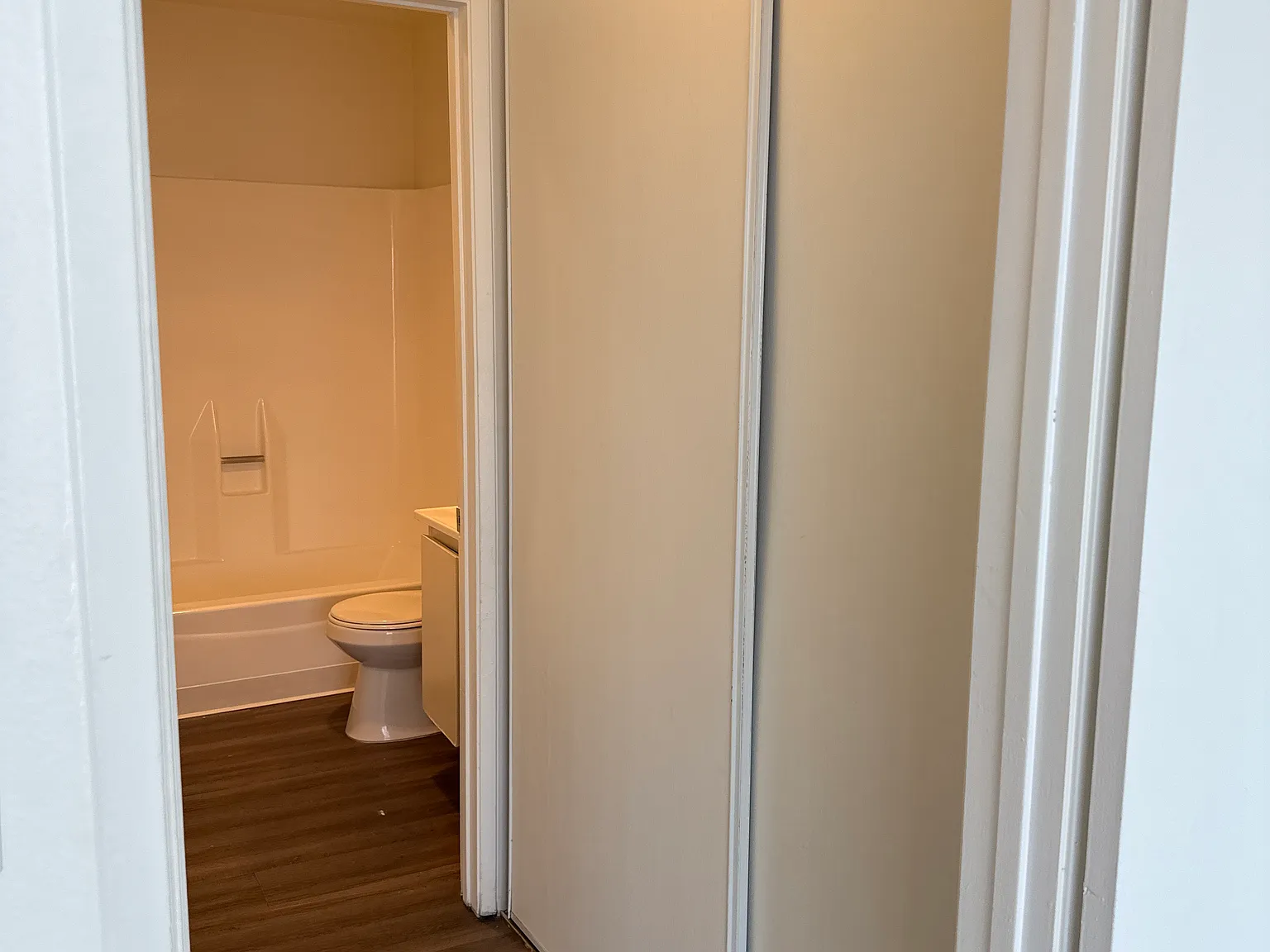 Cerise Apartments — Photo 4