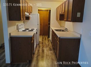 13575 Kenwood Dr APT 101, Baxter, MN 56425
