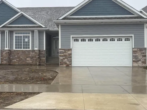 1525 Alexander Rd NE, Rochester, MN 55906