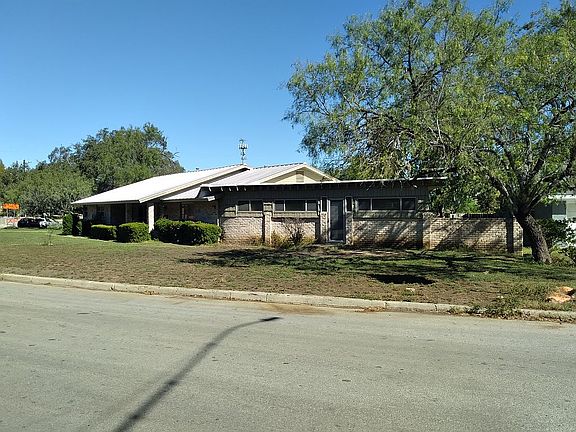 3rd image of 1546 Haskin Dr