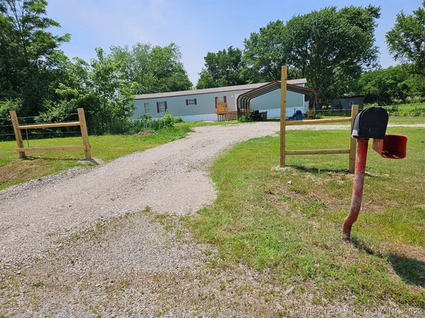 12088 S Rawhide Dr, Claremore, OK 74017