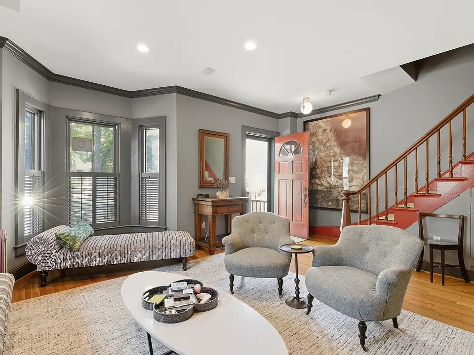32 Tremont St #1