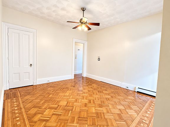 5th image of 229 Jackson St #1