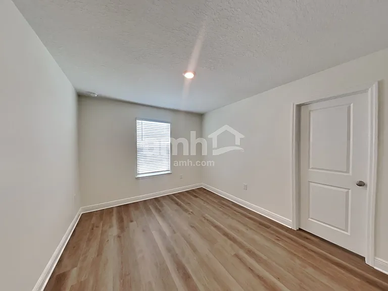 27165 Saint Andrews Ave — Photo 29