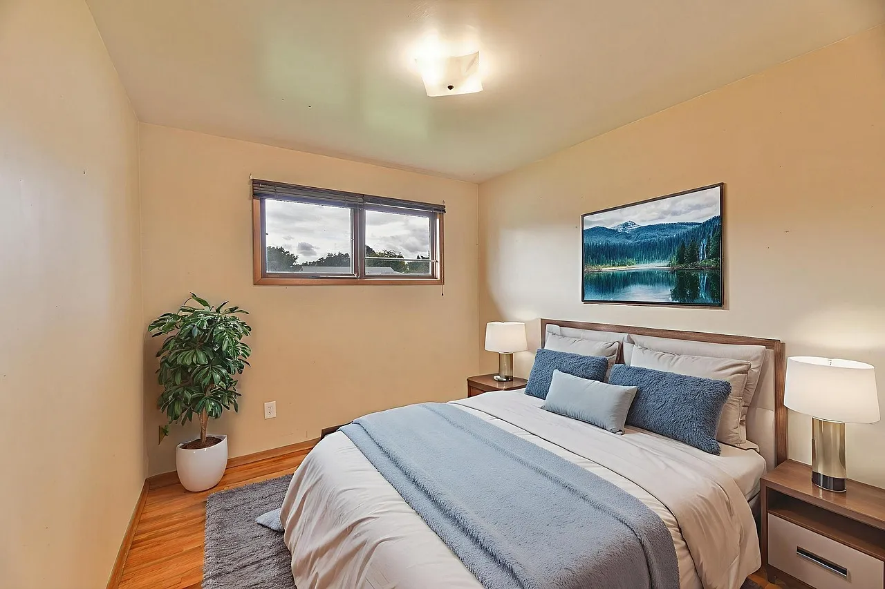 3 bed, 1923 sqft, $2,700 — Photo 4
