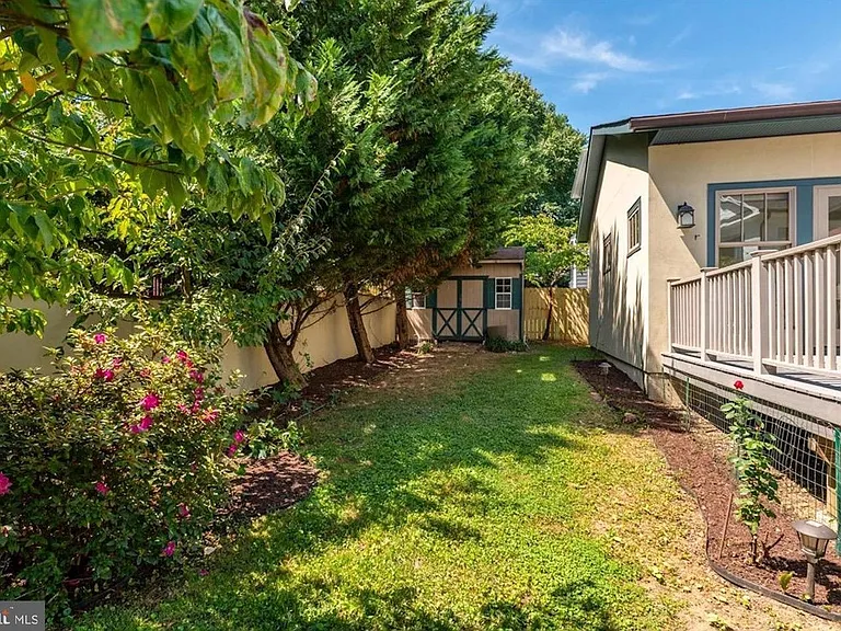 4304 Chestnut St — Photo 28