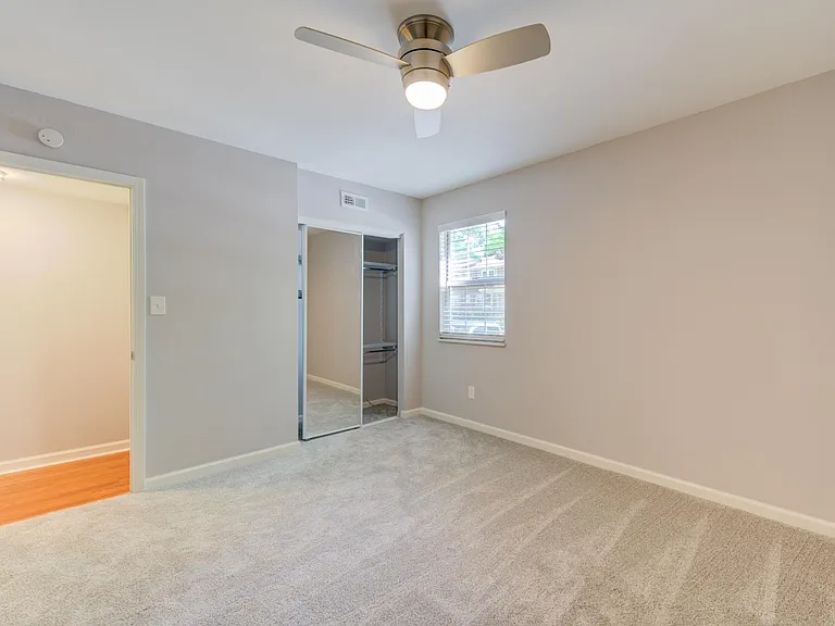 1547 E Swan Cir — Photo 16