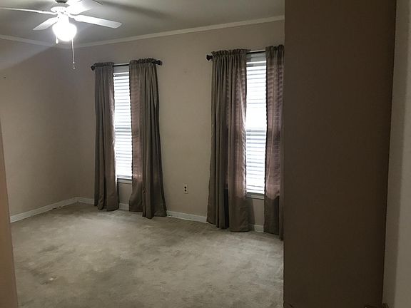 5th image of 1309 Laudeen Dr