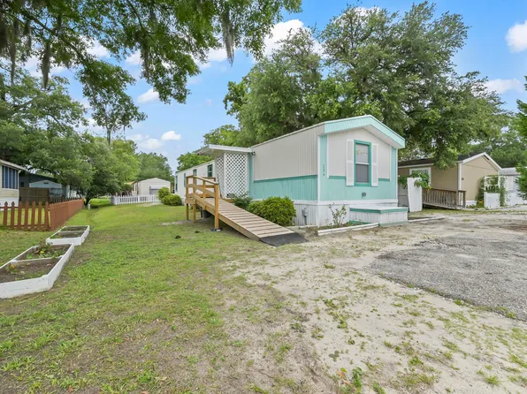 136 Crooked Island Circle, Murrells Inlet, SC 29576
