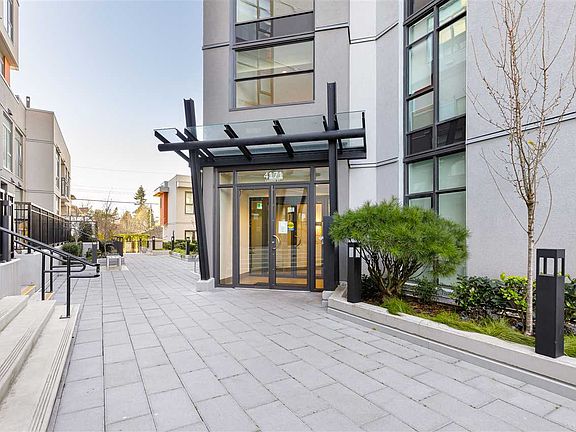 3rd image of 4171 Cambie St #405