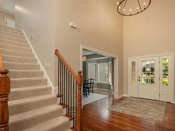4th image of 1091 Fox Hill Pl SW