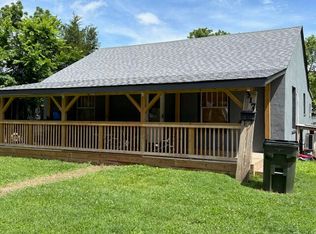 317 W Pleasant St, Aurora, MO 65605