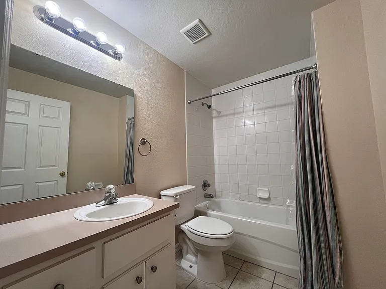 2005 Lake Eloise Dr N — Photo 16
