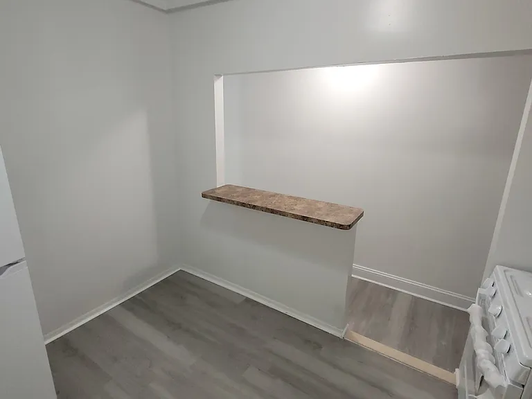 2376 Ryer Ave #B1 — Photo 10