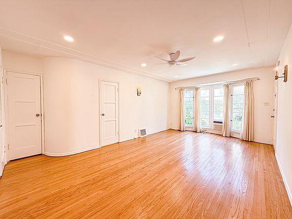 2nd image of 633 S Ridgeley Dr #1