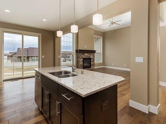 3rd image of 3109 Peregrine Ln