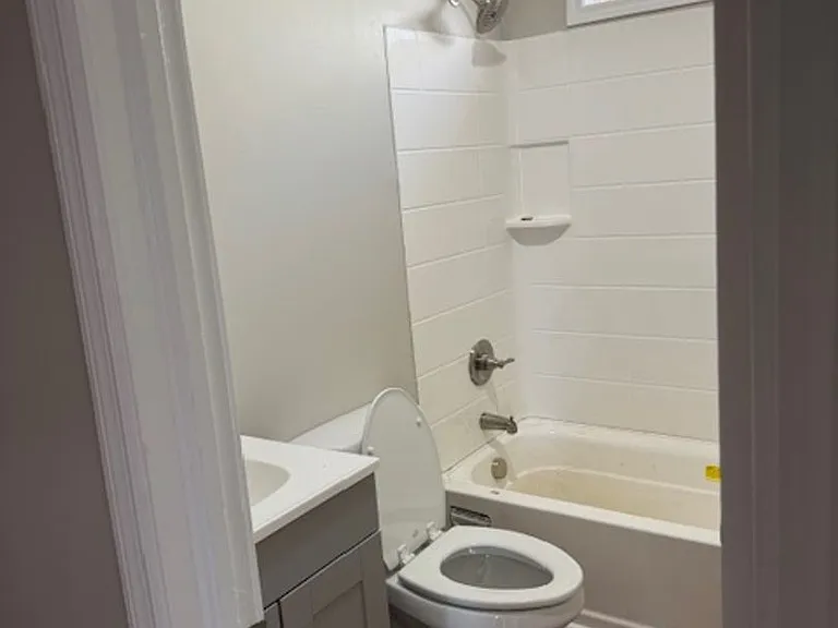 103 Elizabeth Ave — Photo 5