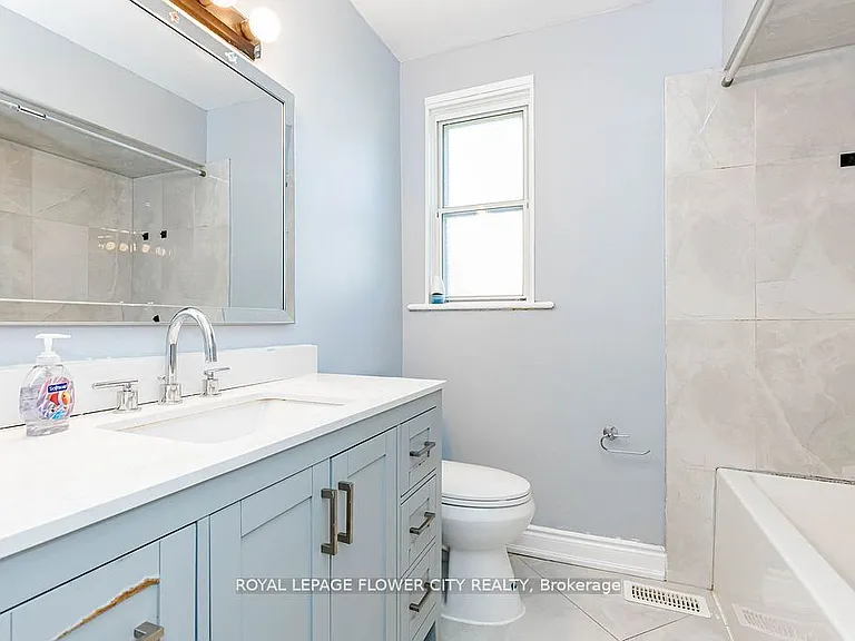 37 Warwick Rd — Photo 23