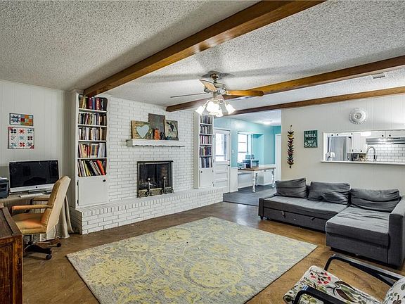 5th image of 4025 Aragon Dr