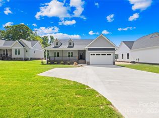 1025 York Rd, Kings Mountain, NC 28086