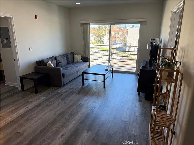 2311 W 10th St #404 — Photo 8