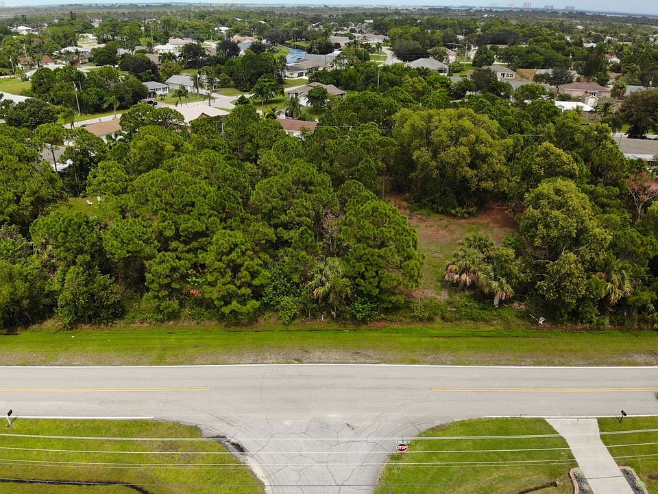 1st image of 1841 SE Berkshire Blvd