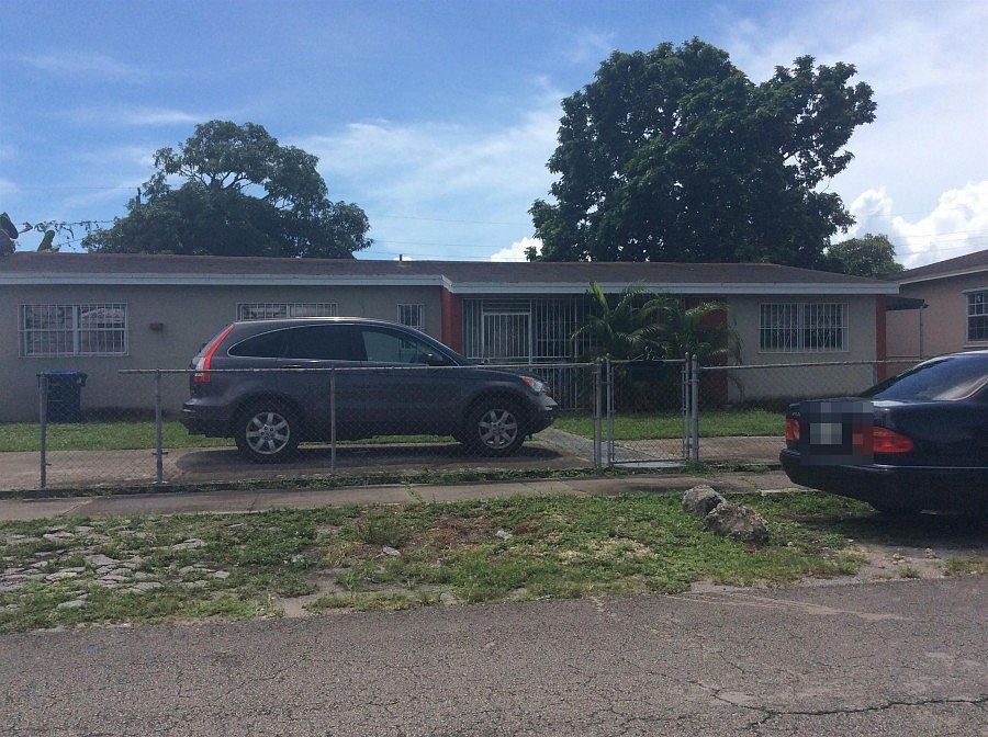 1st image of 3250 NW 81st Ter