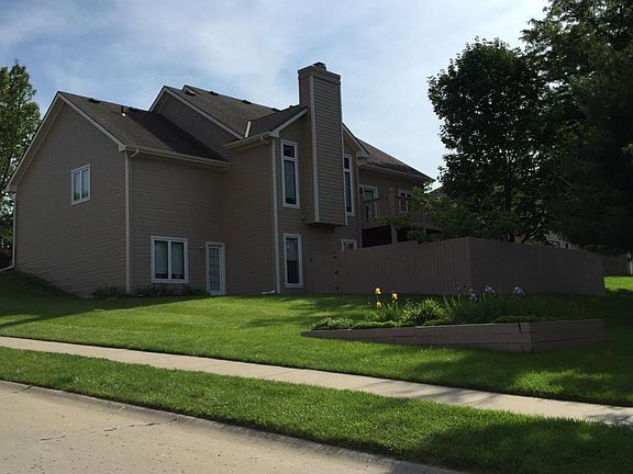 3rd image of 4704 N Heatherwood Dr
