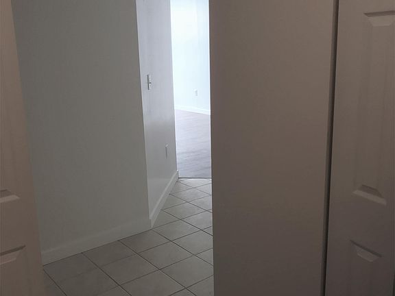 Entrance with 2 closets