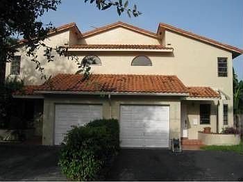 1st image of 2927 Catalina St