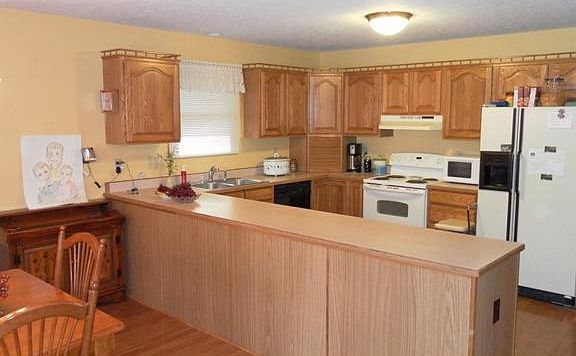 2nd image of 2913 Colony Lake East Dr