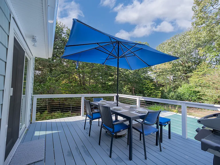 41 Hawthorne Rd — Photo 25