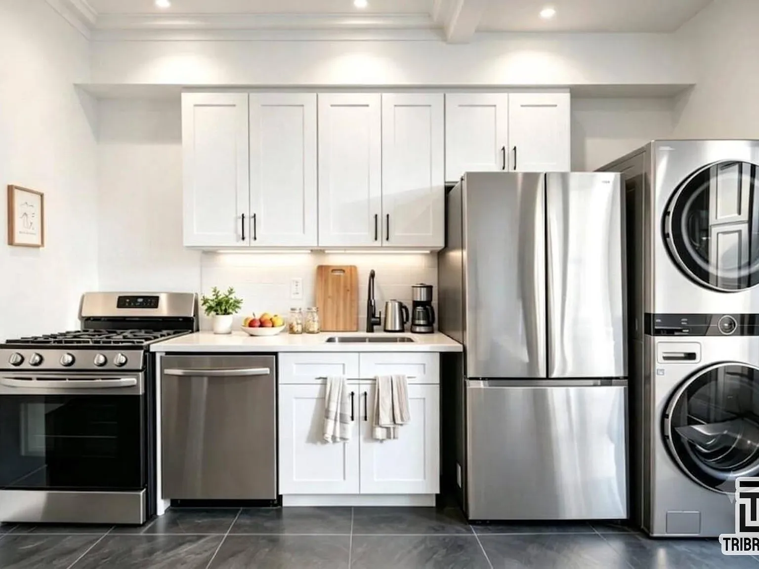 135 Wythe Avenue — Photo 2