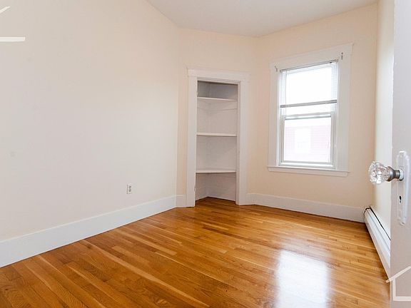 4th image of 33 Plymouth St #1BB