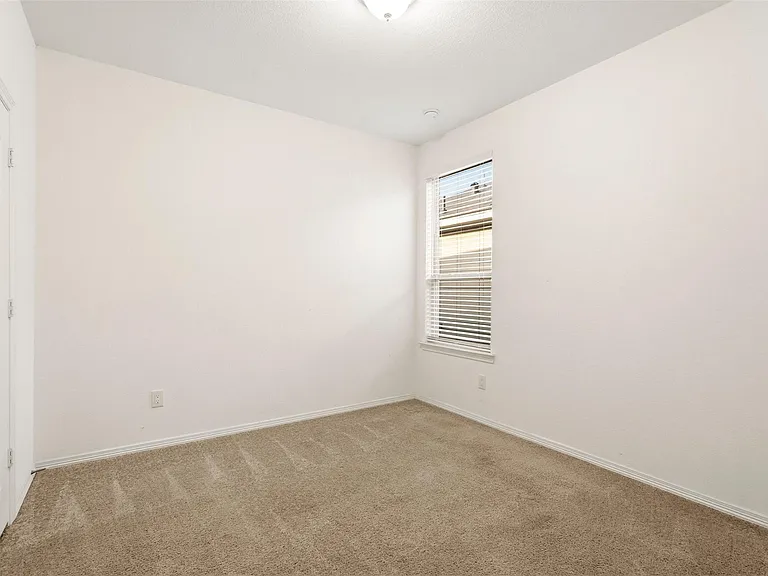 19623 Cat Spruce Ct — Photo 16