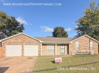 2906 S Mendenhall Rd, Memphis, TN 38115
