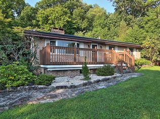 73 Sunset Dr, Boyertown, PA 19512