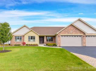 1996 Meadowlark Ln, Yorkville, IL 60560