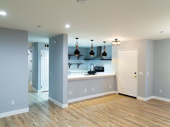 5th image of 15647 Lasselle St APT 102