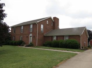 8010 Ivory Hills Dr, West Chester, OH 45069