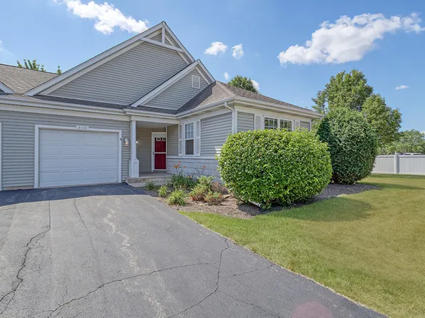 2559 Lincoln Park Ct #2559, Crest Hill, IL 60403