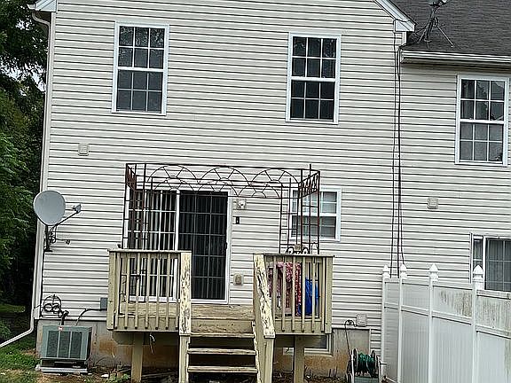 3rd image of 714 Bach Ct